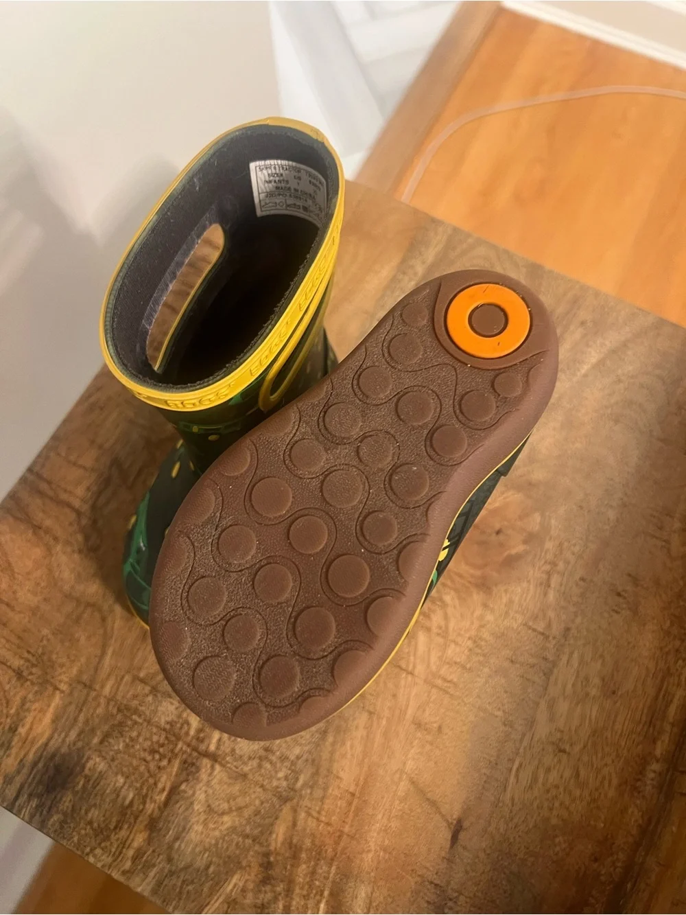 BOGS Kids Green skipper II Tractor Boots with Yellow Trim